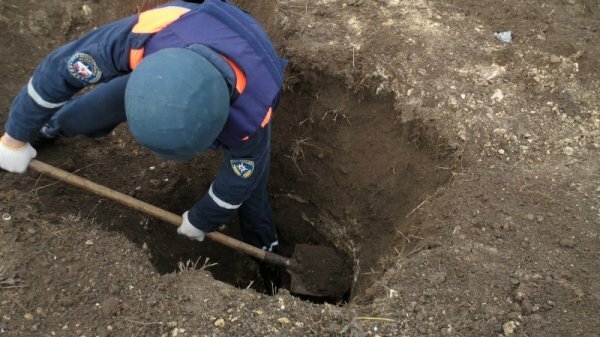 На востоке Крыма обезвредили две авиабомбы времен войны